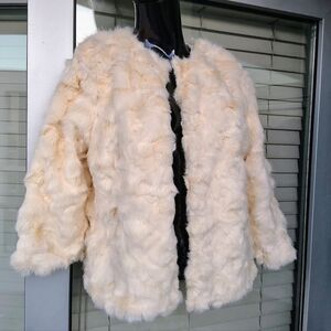 LANSHIFEI FAUX FUR Cream GLAM FURRY JACKET SIZE MEDIUM